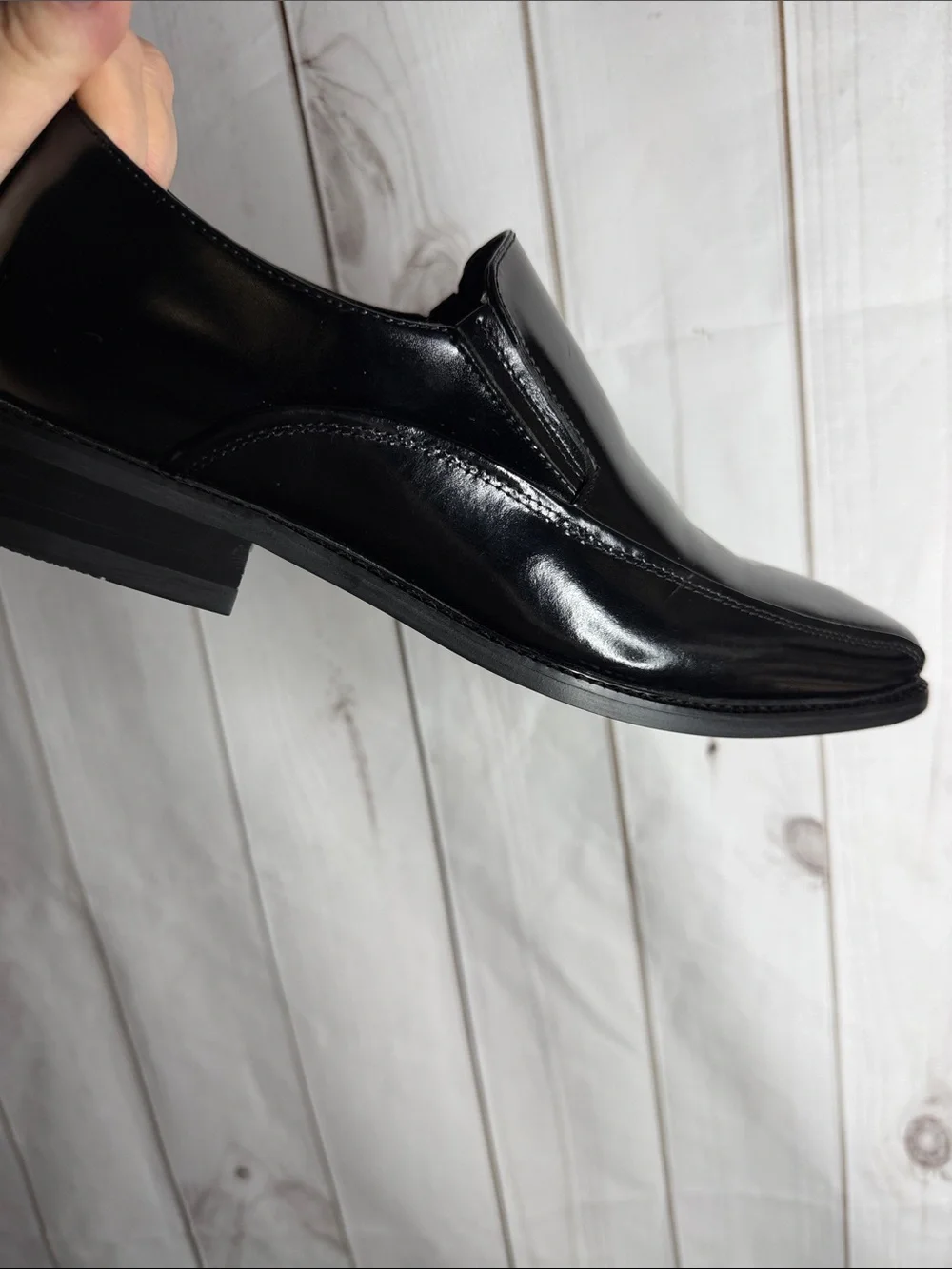 Men's Black Leather Slip-On Loafers 8.5 in box